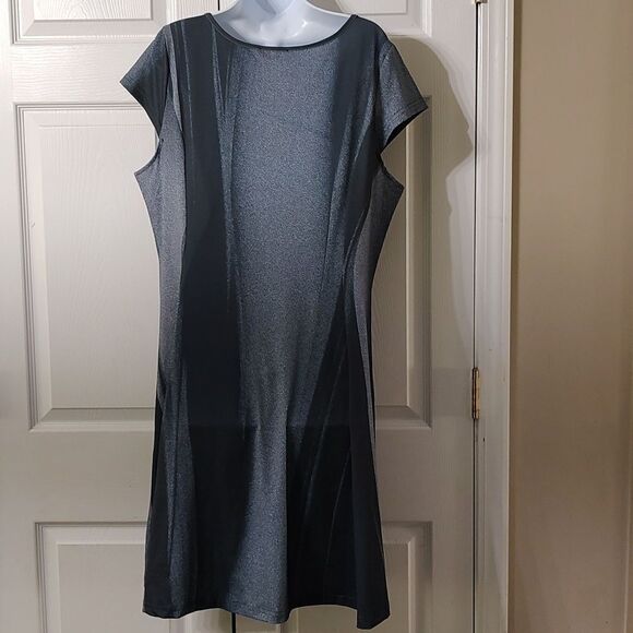 Lily by fimiano   black gray solid and pattern print shift dress  Sz 1XL - Picture 4 of 5